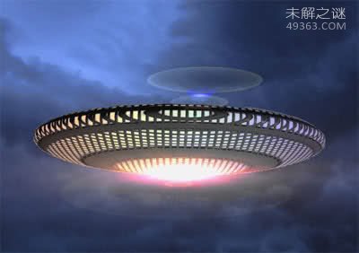 '惊人内幕25名探月宇航员遭遇,看到3个大型UFO'