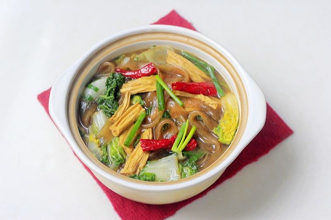 黑白菜宽粉炖腐竹