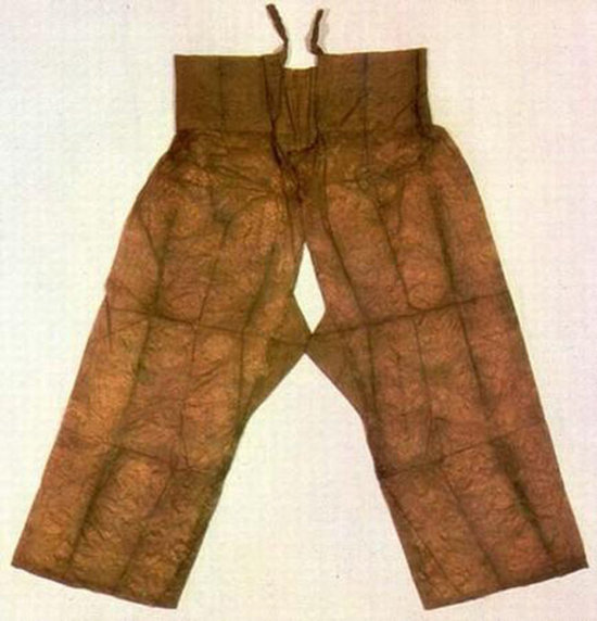 '古代女子是怎么穿开裆裤的？'