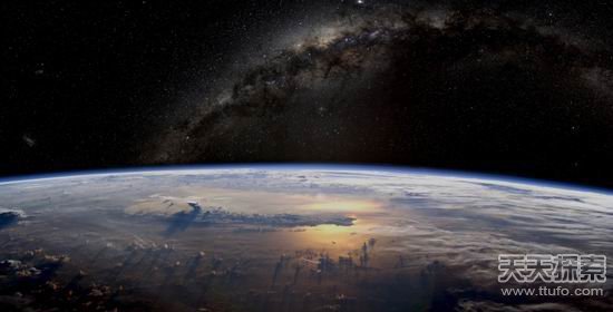 '英媒：天文学家找到越来越多厉害的方法寻找宇宙的“生命”'